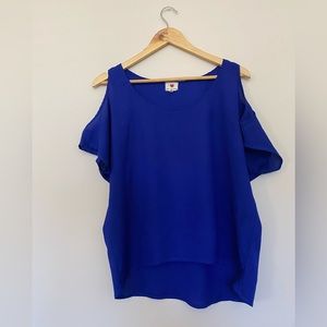 One clothing cold shoulder top